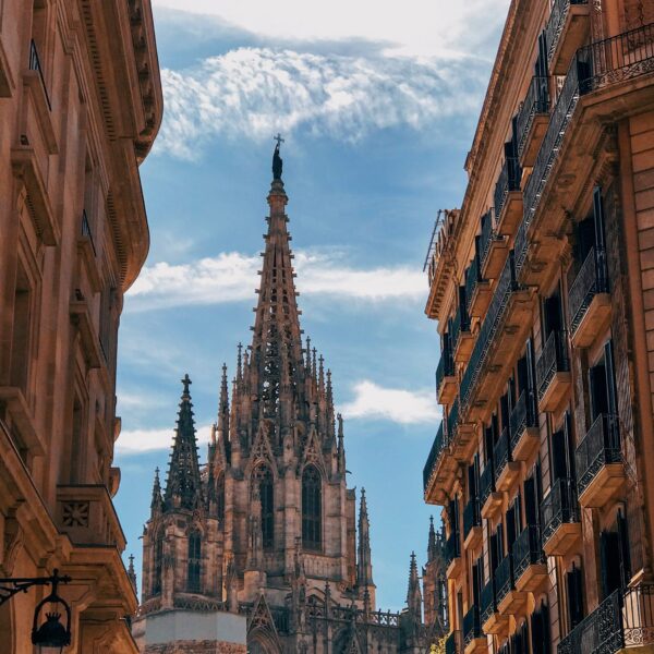 Barcelona Day Trip: Private Car Tour - Explore the Best of Barcelona in One Day - Image 2
